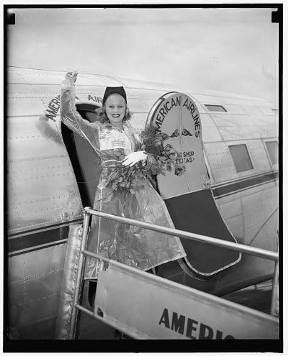 HistoricalFindings Fotó: Hollywoodi Sztár Érkezik,Nemzeti Légiposta Héten,Marion Weldon,Repülőgépek,1938 1